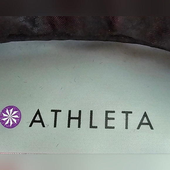 Athleta Women's Lightweight Vail Puffer Jacket sz xs - Picture 3 of 7